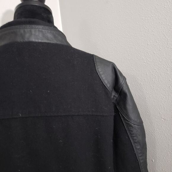 Black Burks Bomber Jacket Bay Men's Leather and Wool Sleeve and Sz Large - Picture 9 of 12